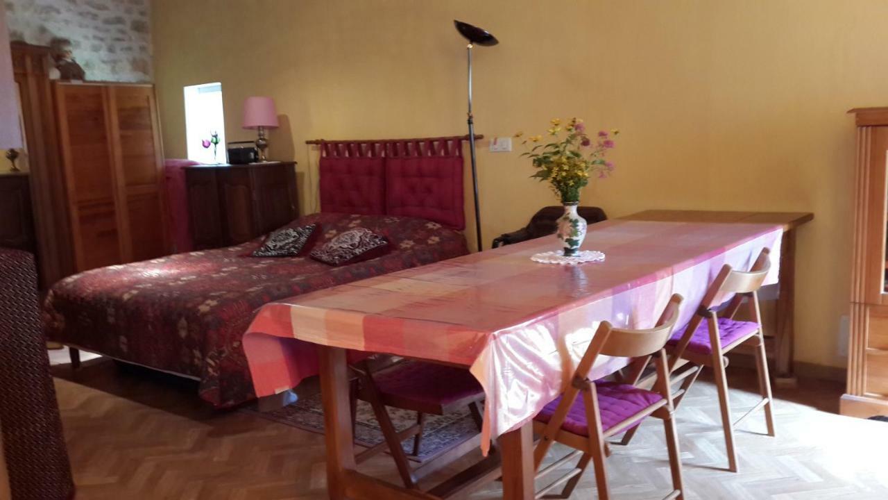 Bed and Breakfast Oniros Neuffontaines Екстер'єр фото